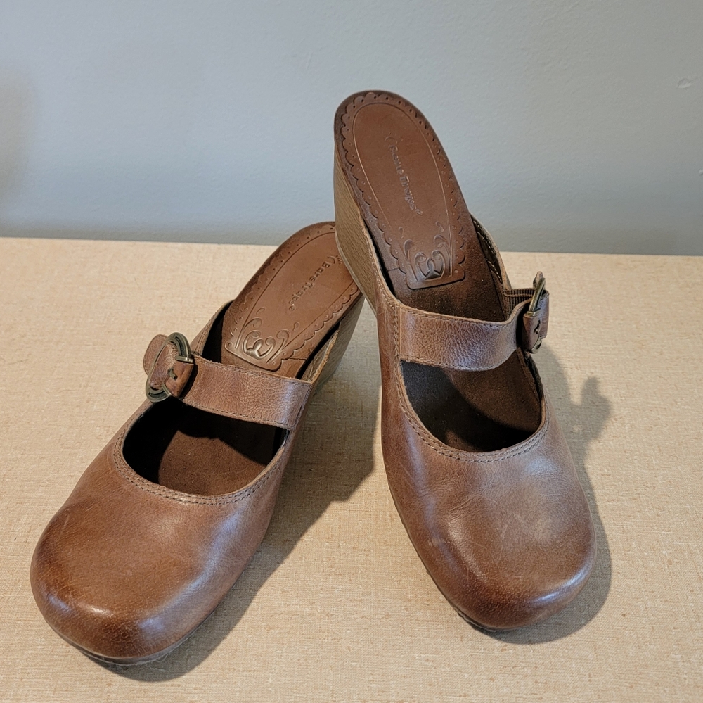Baretraps Brown Leather Laguna‎ Clogs Women's Size 10